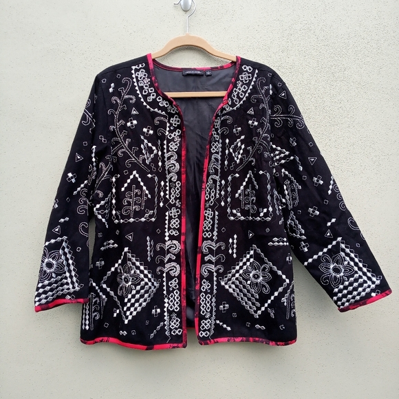 Notations Japanese Inspired Jacket Black in Medium - Picture 2 of 8
